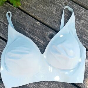 NWOT Rhonda Shear pale blue
